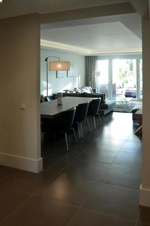 Alcazaba Beach Luxury Apartment02 Εστεπόνα